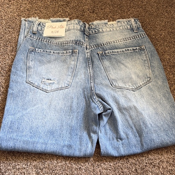 NWT Pink Lily Distressed Jeans - Picture 5 of 5